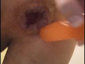 超火辣玩马桶刷与脱肛 indian hot gay sex porn