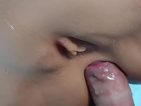 干她的屁眼。 detached porn japan hunk