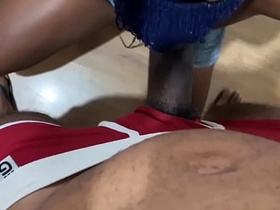 我侄子的朋友发现我是Breno后就想被操 现在天天求着要 笑死 完整版在Xvideos Premium korean skype gay porn