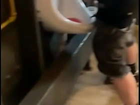 素人男公厕尿不出改打飞机被偷拍 china gay asian copulation videos