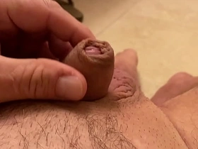 Foreskinforeplay1撸我的发育中鸡巴 asian sexy gay host love videos