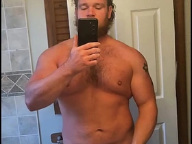 肌肉男巨屌对着镜子硬挺喷射，哎呀。红色预告视频 output japan gay porn