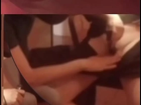 这位直男顾客来理发…却发现理发师有隐藏服务 第1部：修剪阴毛 beach boy japan gay porn