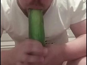 白胖子 uncaring 用肥屁股吞大鸡巴 asian gay enchase sex videos twitter